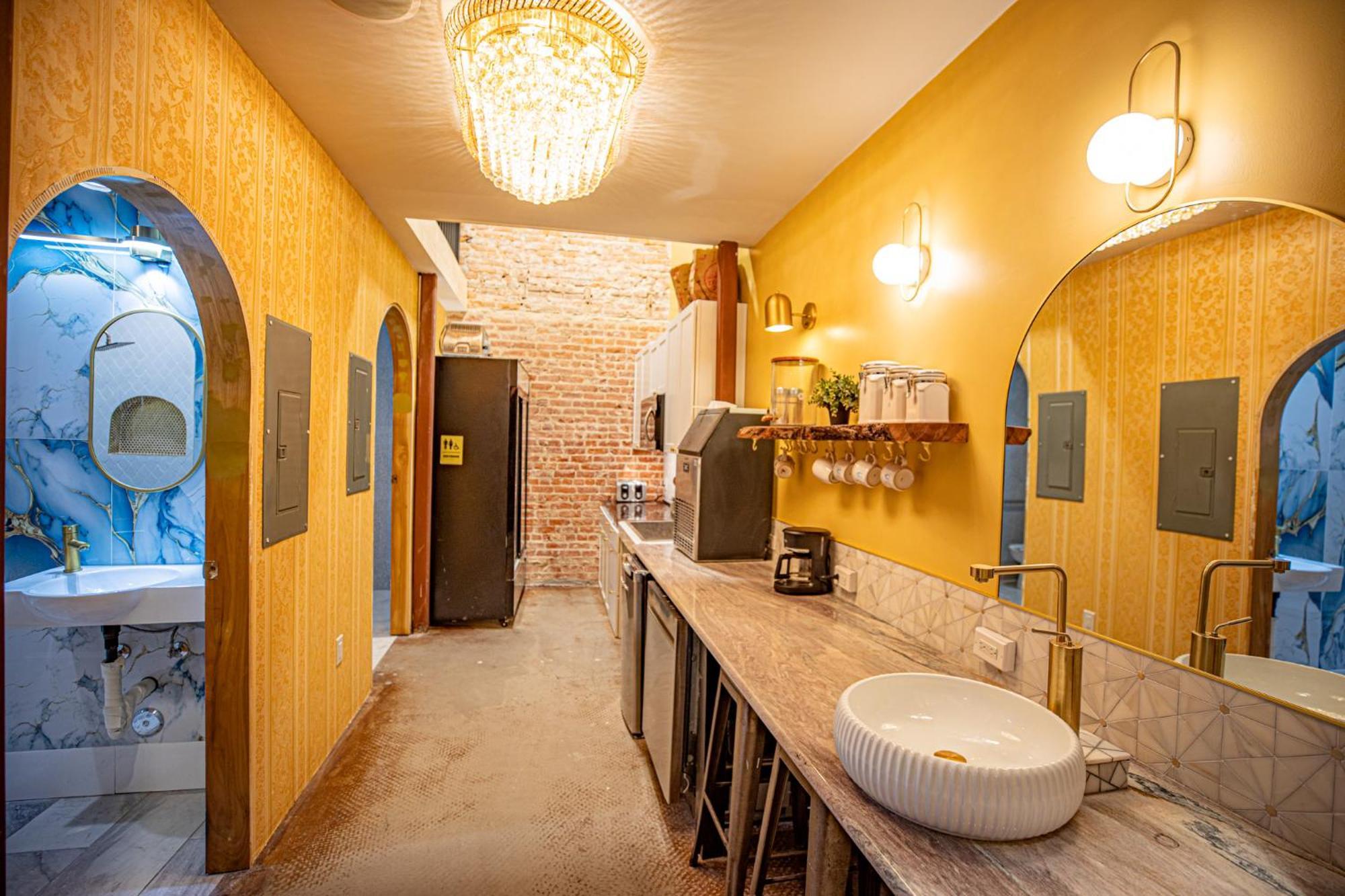 Social Stays - Santa Barbara'S First Hostel On State Street Luaran gambar