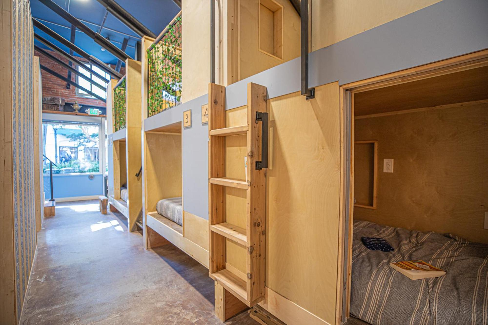 Social Stays - Santa Barbara'S First Hostel On State Street Luaran gambar
