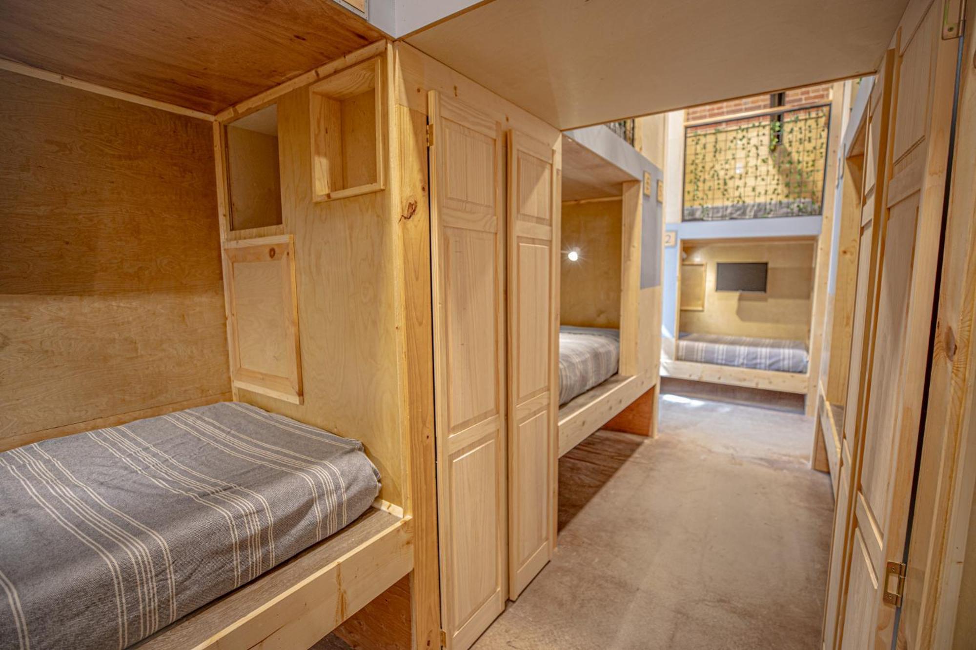 Social Stays - Santa Barbara'S First Hostel On State Street Luaran gambar